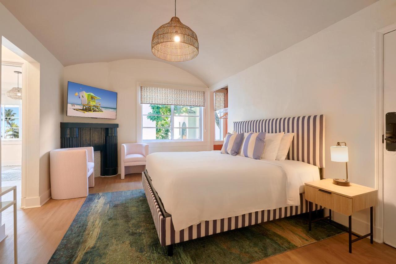 Pantera Rosa Hotel Маями Бийч Екстериор снимка