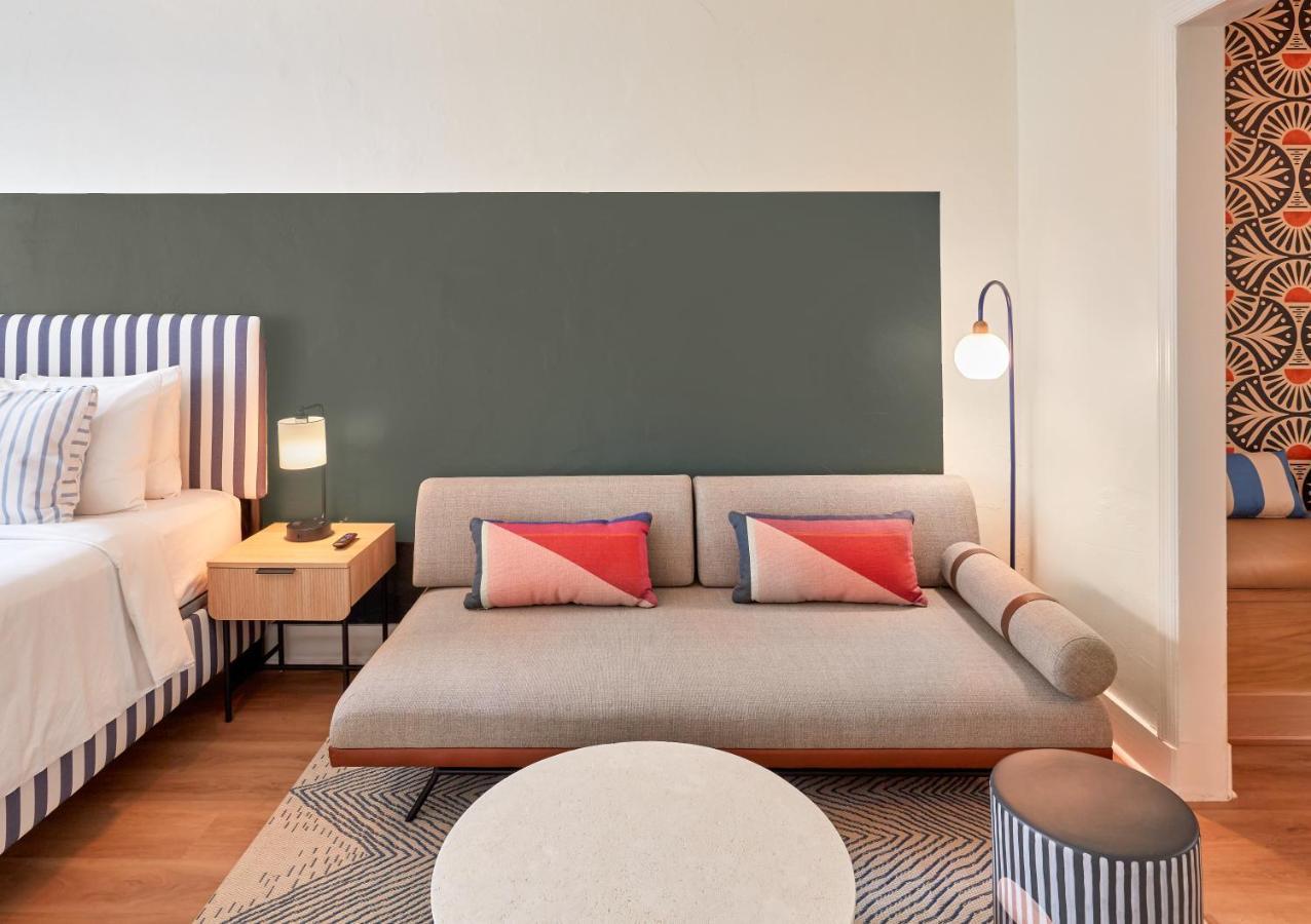 Pantera Rosa Hotel Маями Бийч Екстериор снимка